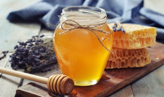 什么时间喝蜂蜜最好 蜂蜜什么时间段喝最好